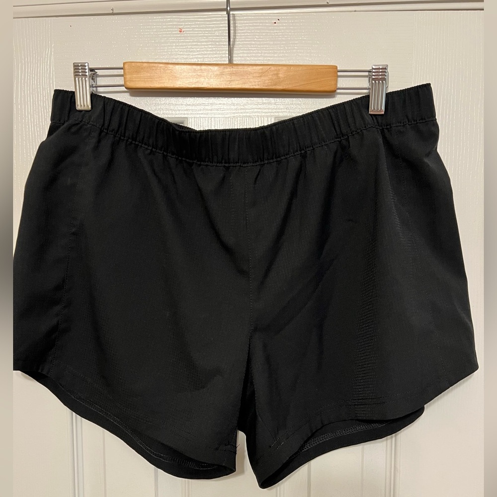 Women’s NWOT Columbia PFG Shorts